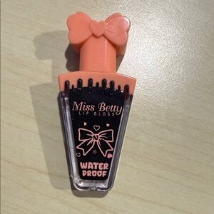 Waterproof Lip Gloss - Coral